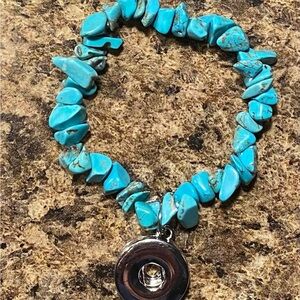 Turquoise Stone Bracelet with 18mm Snap Alloy Silver Pendant